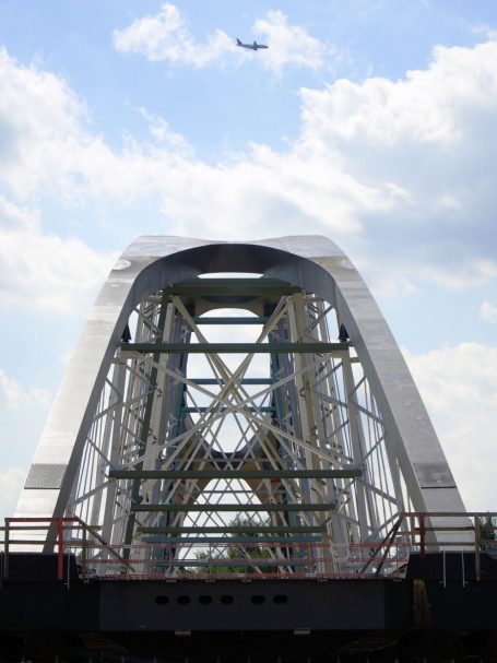 © Friedhelm Herr / R98Bild Neue Osthafenbrücke – Foto von Friedhelm Herr / BildR98